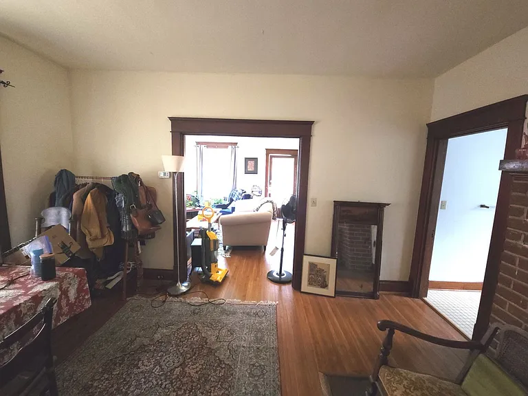 1905 Jefferson Park Ave — Photo 11