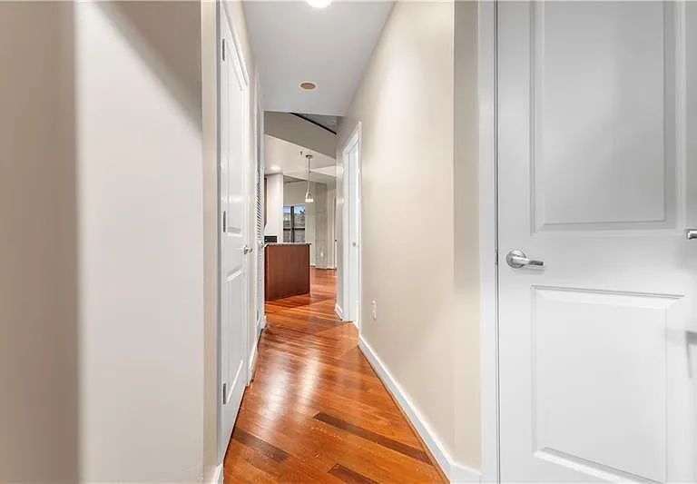 250 Pharr Rd #308 — Photo 15