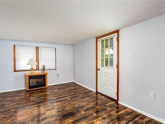5th image of 5265 Oakwood Ave