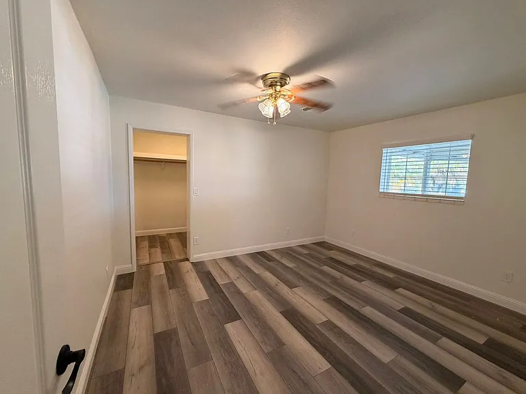 Steinegul Rd — Photo 8