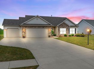 819 N Turtle Run, Churubusco, IN 46723