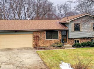 439 Orion Rd, Batavia, IL 60510