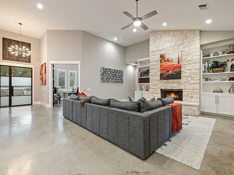3801 Peak Lookout Dr — Photo 6