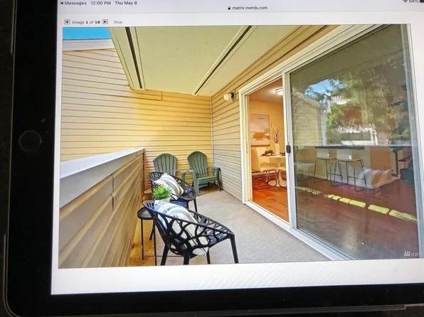 12510 NE 130th Way APT B205, Kirkland, WA 98034