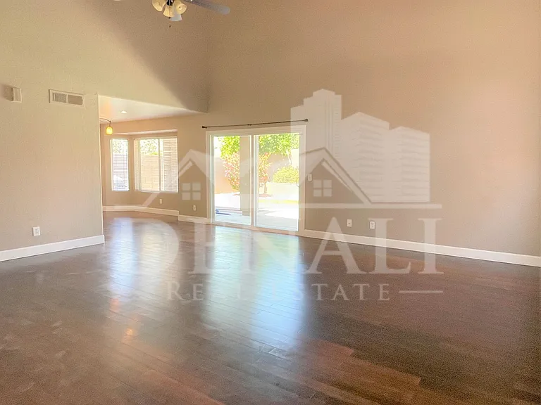 3602 E Windmere Dr — Photo 3