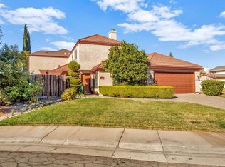 2 Kingbird Ct, Sacramento, CA