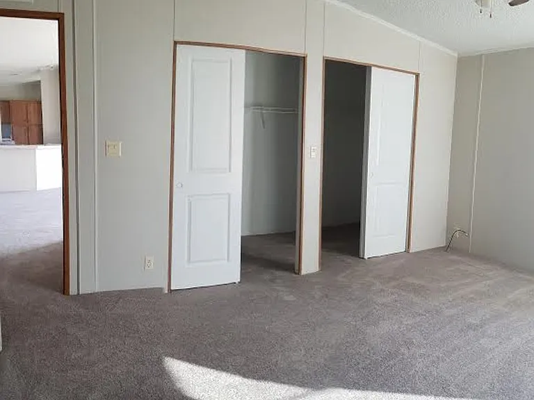 110 NE 68th Ct — Photo 8