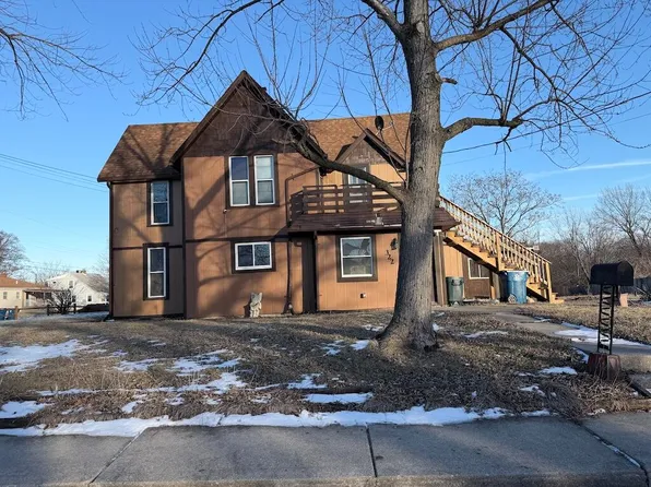 322 Burnham St, Lowell, IN 46356