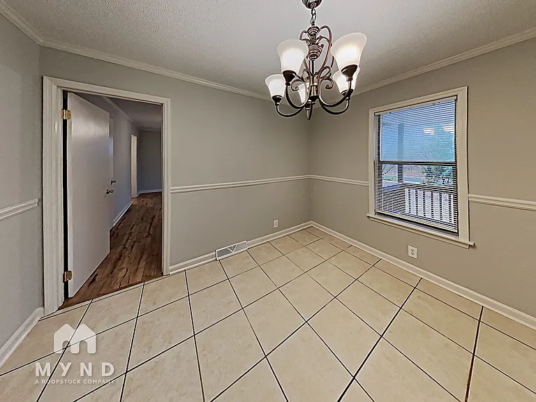 275 Oak Hill Cir — Photo 7