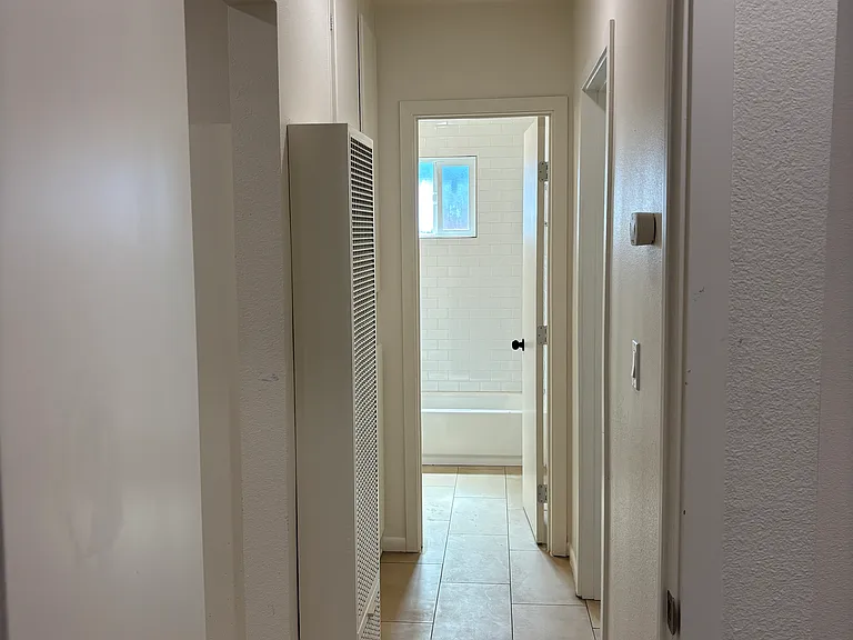 218 E 10th St #218 — Photo 10