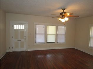 109 N Alamo St, Weatherford, TX 76086