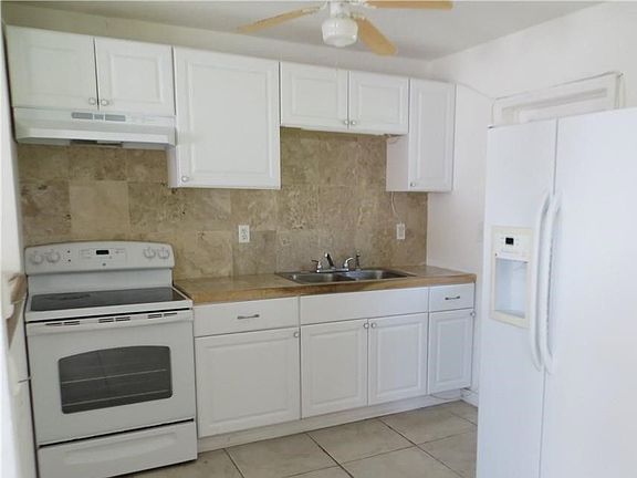 5th image of 802 N Jefferson Ave
