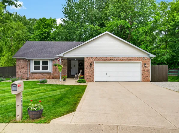 200 Raymond Ct, Morgantown, IN 46160