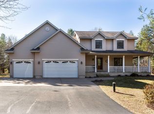 S8313 Oriole Dr, Eau Claire, WI 54701
