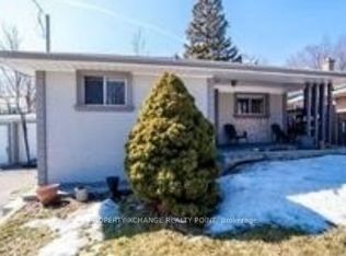 29 Thornbeck Dr #9, Toronto, ON M1G 2J7