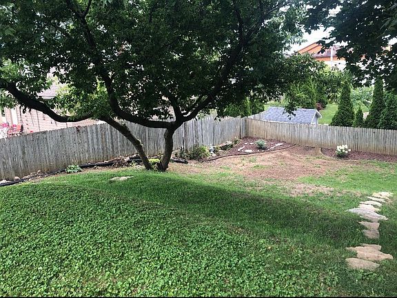 4th image of 638 N 104th St