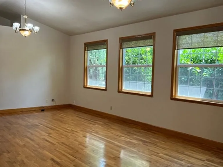 3515 California Ave — Photo 7