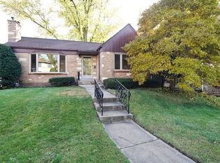 160 E Crescent Ave, Elmhurst, IL