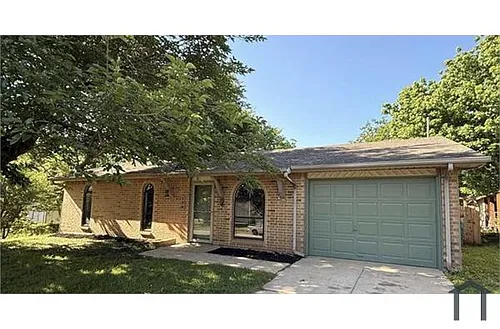 108 Cooper St Photo 1