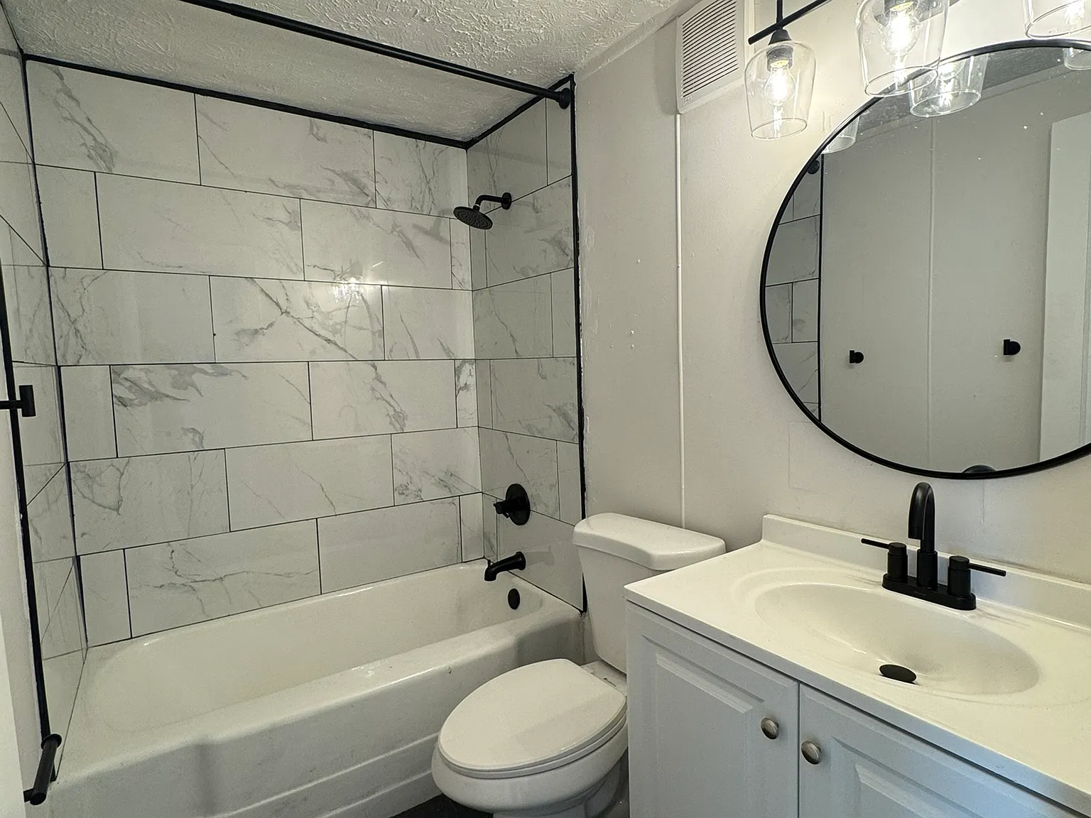 4 bed, 1304 sqft, $1,600 — Photo 4