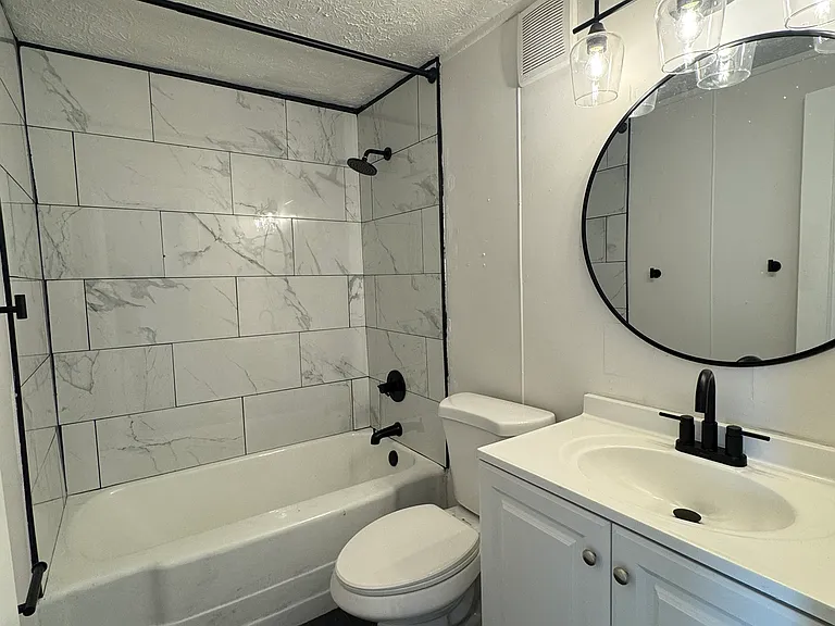 4003 W Muhammad Ali Blvd — Photo 4