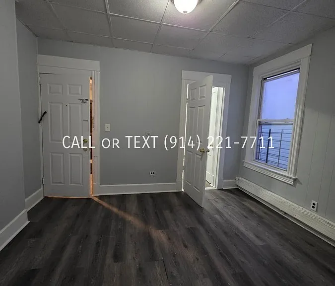 105 Maple St — Photo 7