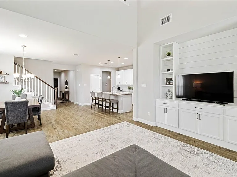 165 Carlina Loop — Photo 6