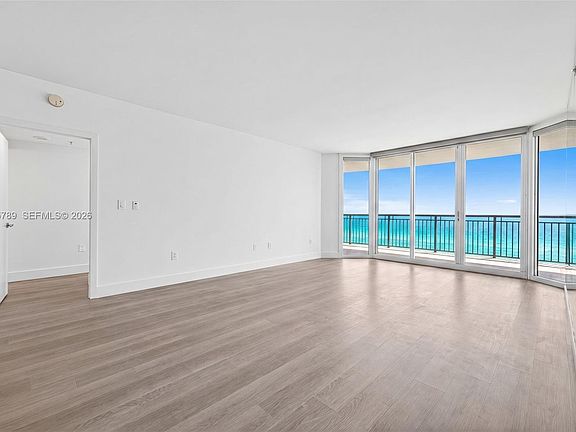5th image of 17375 Collins Ave #2501