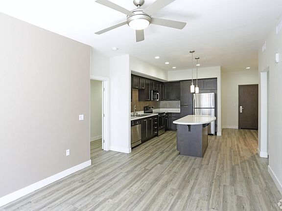 3rd image of 458 10th Ave #412