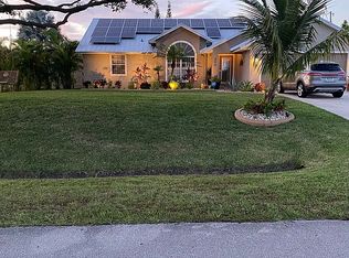398 SW Hollyhock Dr, Port Saint Lucie, FL 34953