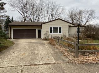 6980 Mulberry St, Hanover Park, IL 60133