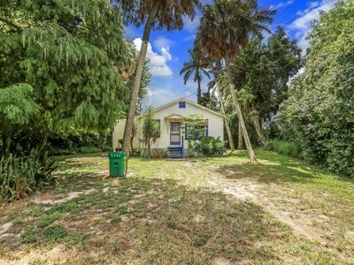 2124 E Main Street, Pahokee, FL, 33476