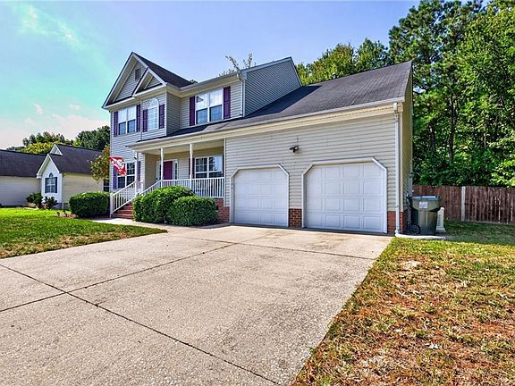 3rd image of 301 Forest View Ln