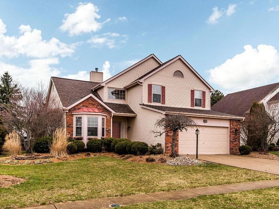 1st image of 284 Essex Pl
