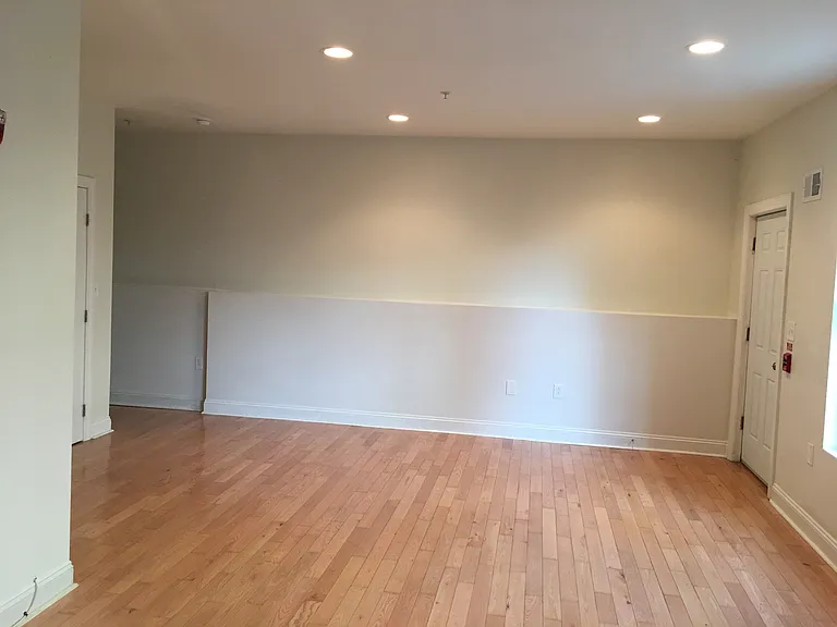 4128 Chester Ave #1R — Photo 15