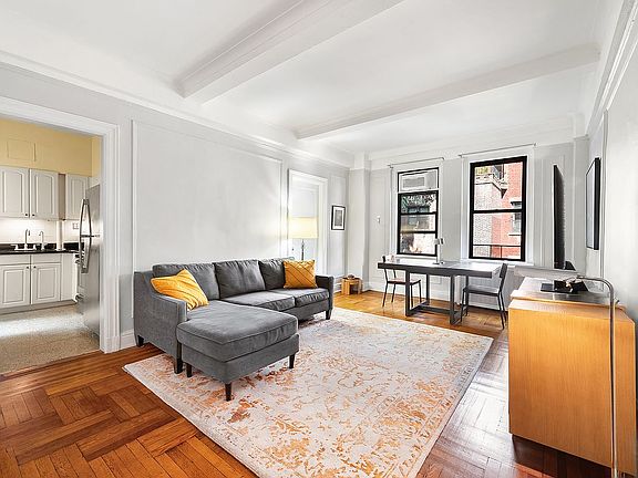 2nd image of 151 W 74th St APT 3C