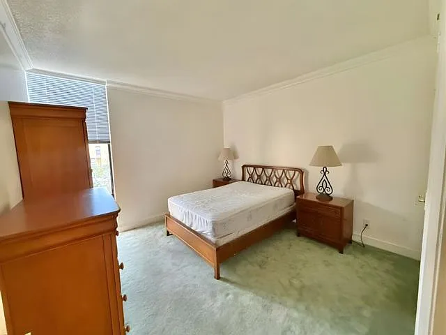 3 bed, 2.5 bath, $3,200 — Photo 4