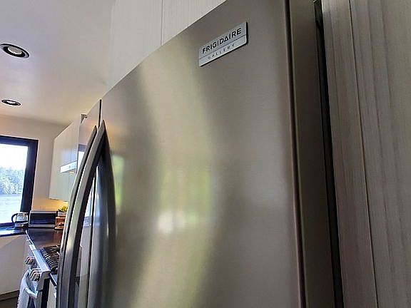 Frigidaire Gallery (ice/h20)