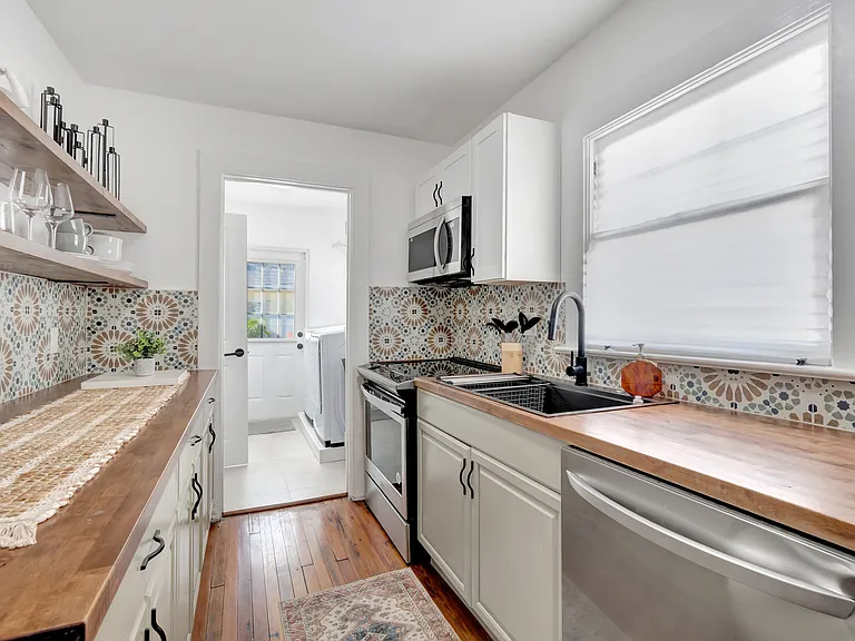 314 Golf Rd — Photo 10