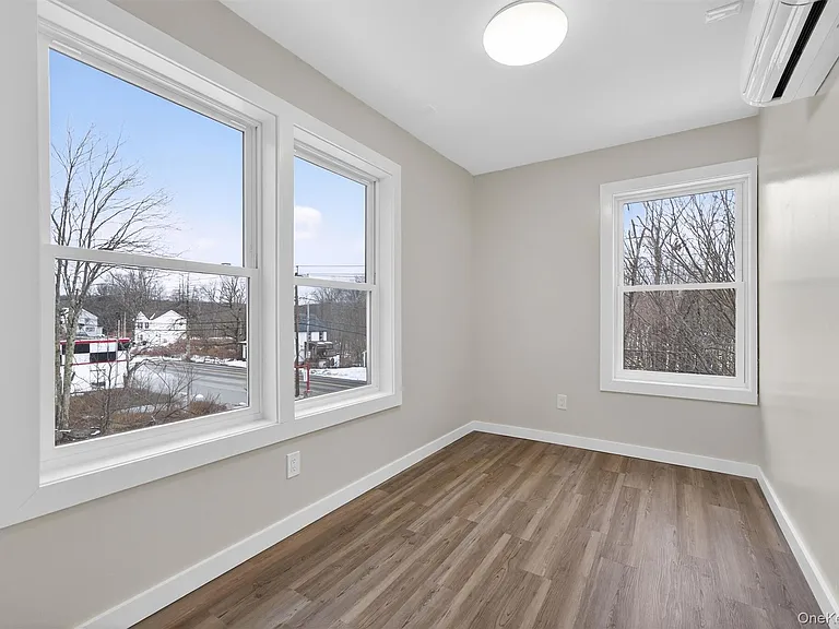 303 Main St #2R — Photo 7