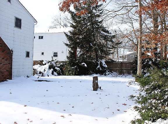 4th image of 81 Cedar St