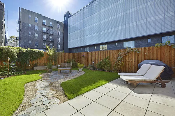 Sold by Compass | media 6