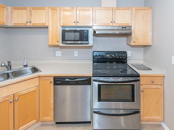 4th image of 245 Edwards Dr SW #119