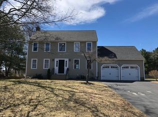 37 Florence Cir, Upton, MA 01568