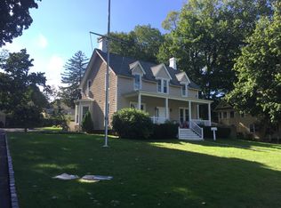 63 W Neck Rd APT 1, Huntington, NY 11743