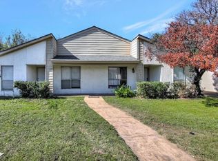 2720 Parkchester Dr #2720, Arlington, TX 76015