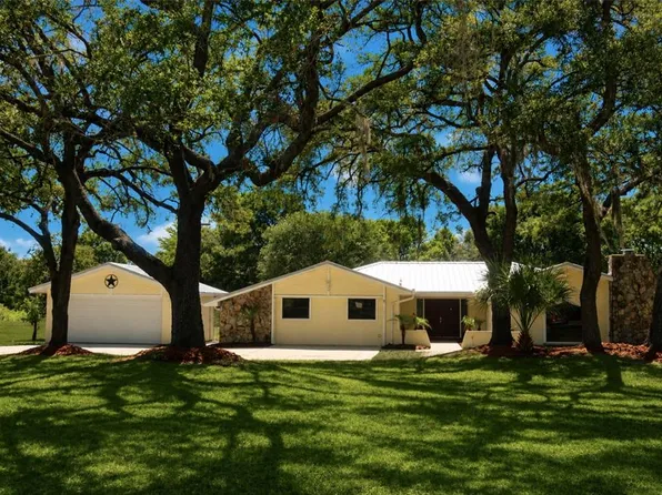 18923 Rolling Oaks Dr, Hudson, FL 34667