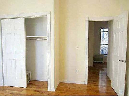 4th image of 548 Pacific St #6