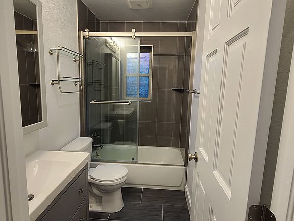 5th image of 1266 N Downing St APT 1