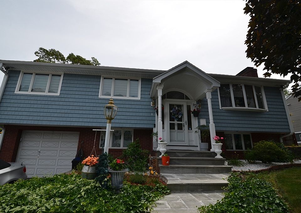 1st image of 8 Brentwood Dr